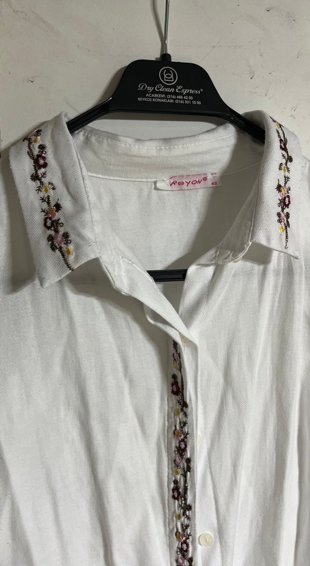 Nakışlı Beyaz Keten Bohem Kadın Gömlek - Görsel 3