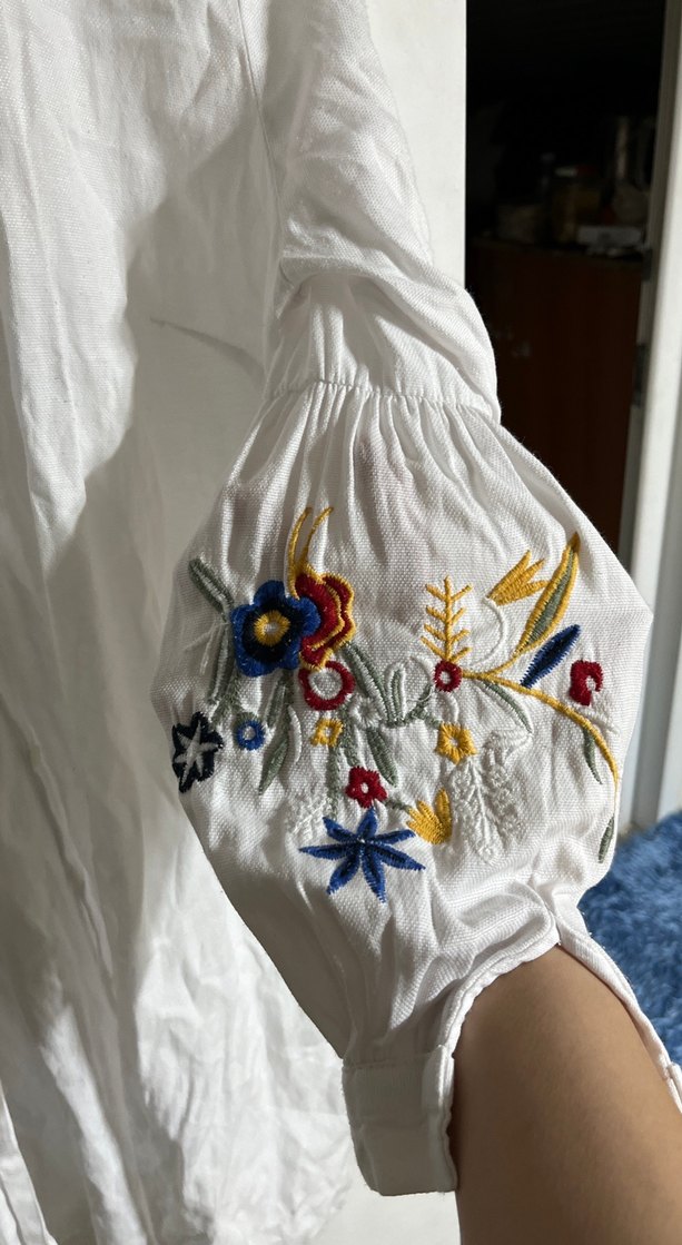 Nakışlı Beyaz Uzun Keten Kadın Gömlek - Görsel 3