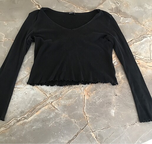 uzun kollu crop v yaka