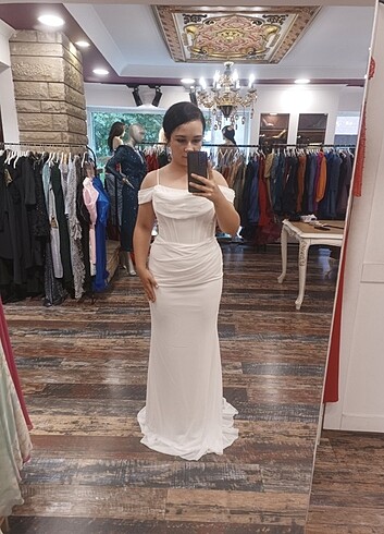 Alfabeta Beyaz nikah elbisesi