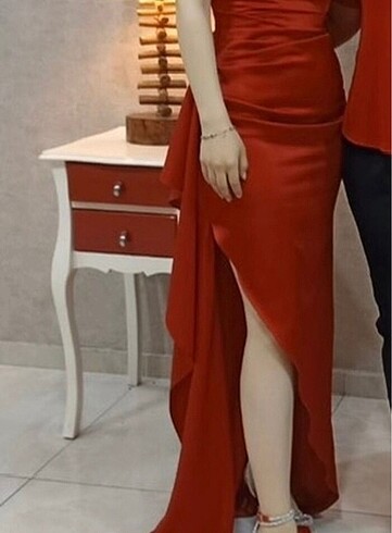 Diğer Kırmızı saten abiye