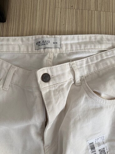 34 Beden beyaz Renk Pantolon