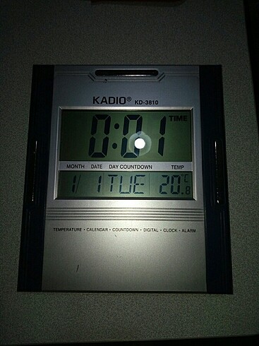 Kadio KD-3810 termometreli saat