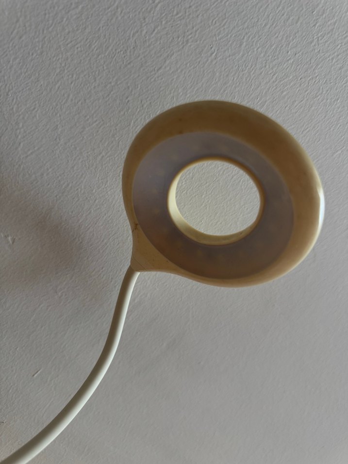 Bej Masa Lambası ve Kalemlik - Görsel 2