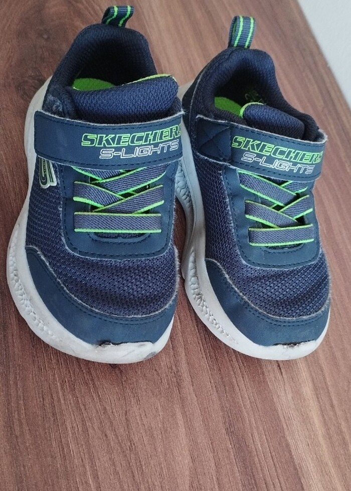 Skechers ışıklı spor ayakkabı - Görsel 2