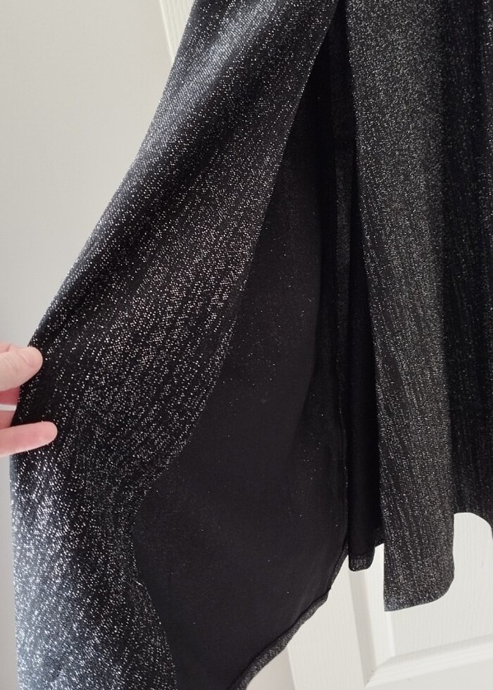 Siyah parlak elbise - Görsel 4