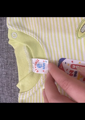 Bebek Yeşil Desenli Uyku Takımı - Görsel 3