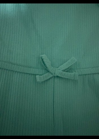 Kız Çocuk Yeşil Piliseli Askılı Tulum - Görsel 6