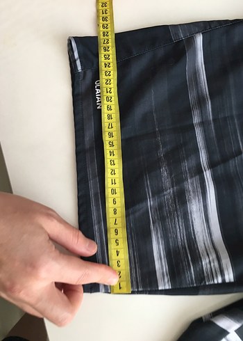 Erkek Siyah Gri Bağlamalı Şort - Görsel 3