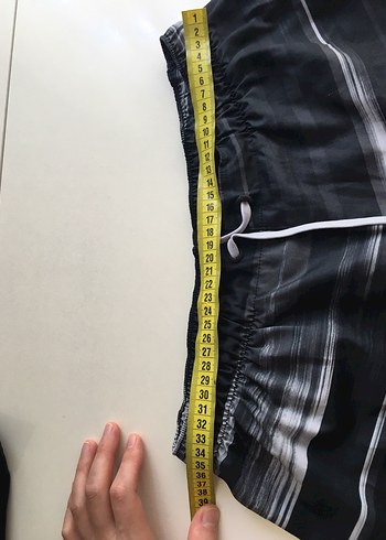 Erkek Siyah Gri Bağlamalı Şort - Görsel 4