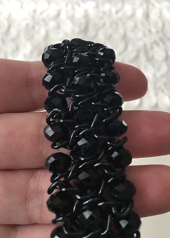 Siyah Boncuklu Gotik Kadın Bileklik - Görsel 2