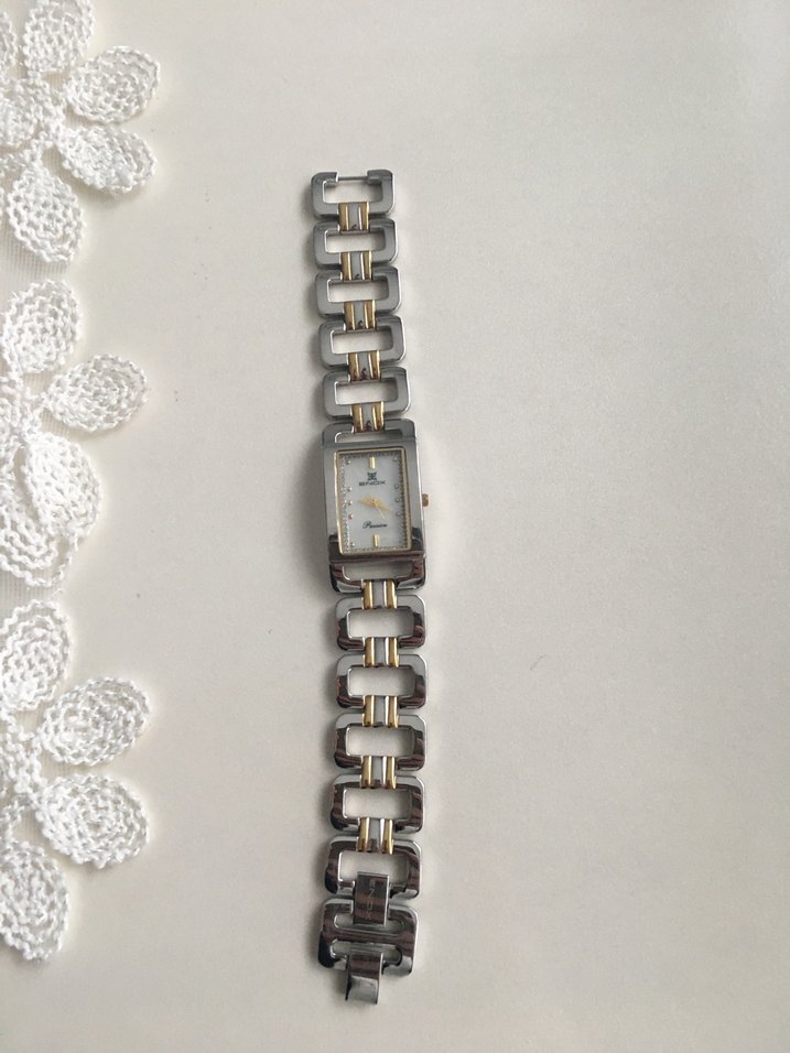 Kadın Gri ve Altın Renk Modern Klasik Saat - Görsel 5