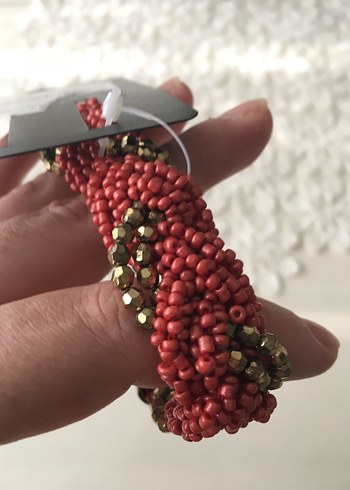 Kırmızı Boncuklu Bohem Bileklik - Görsel 2