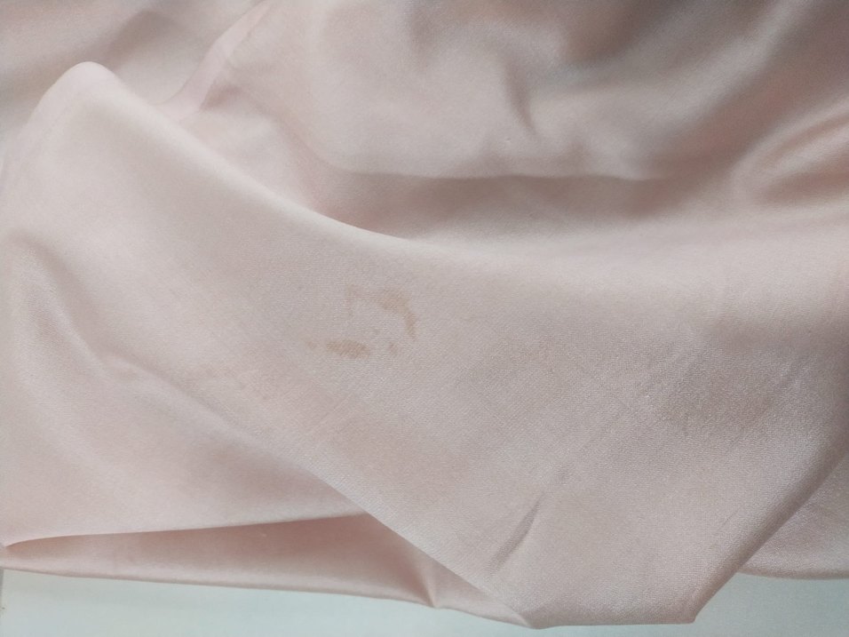 Bej Parlak Kadın Saten Şal - Görsel 2