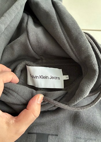 Gri Kapüşonlu Calvin Klein Jeans Sweatshirt - Görsel 4