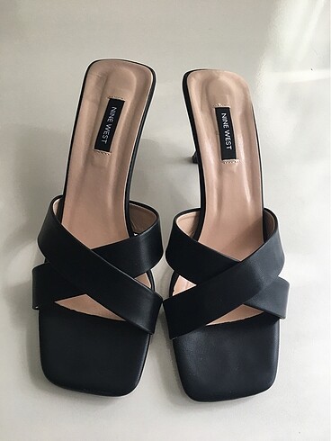39 Beden siyah Renk Nine west