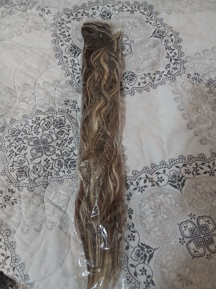 Bej ve Gri çıt çıtlı saç - Görsel 4