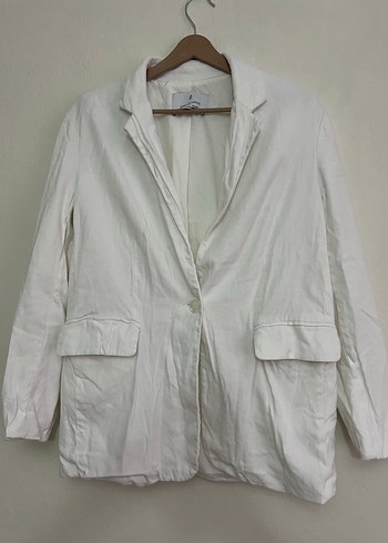 Stradivarius Düğmeli Beyaz Keten Kadın Blazer