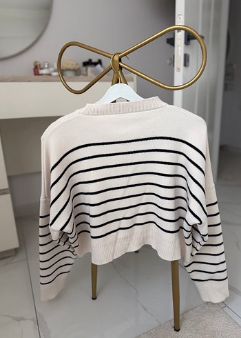 Çizgili Beyaz Örgü Kadın Kazak - Görsel 3