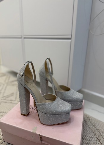 Gri Simli Platform Topuklu Abiye Ayakkabı - Görsel 4