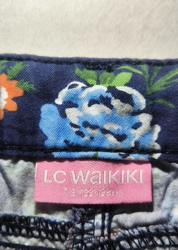 Çiçek Desenli Kadın Midi Şort - Görsel 2