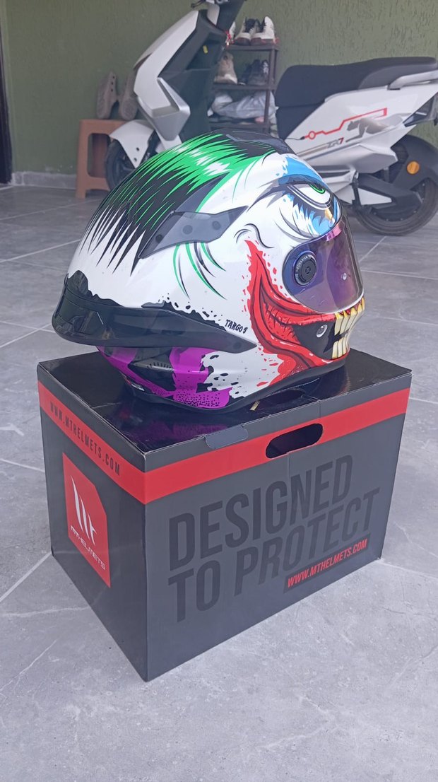 Renkli Parlak Sıfır ayarında MT kask - Görsel 3