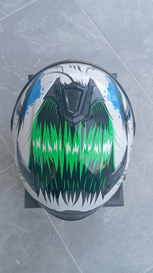 Renkli Parlak Sıfır ayarında MT kask - Görsel 4