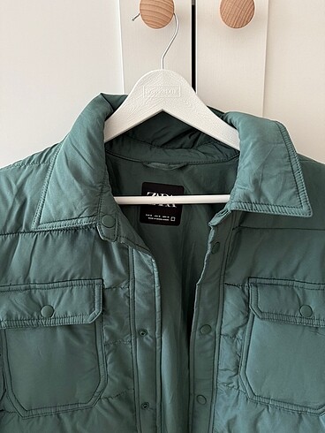 Zara Zara man kapitone mont