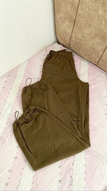 Bershka Paraşüt Pantolon