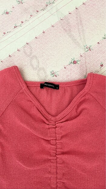 s Beden Pembe Crop