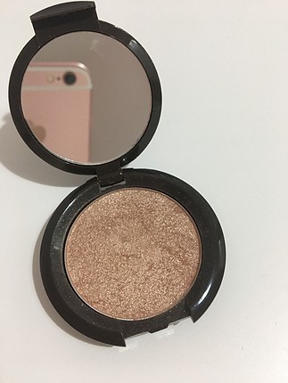 Becca Opal Highlighter 