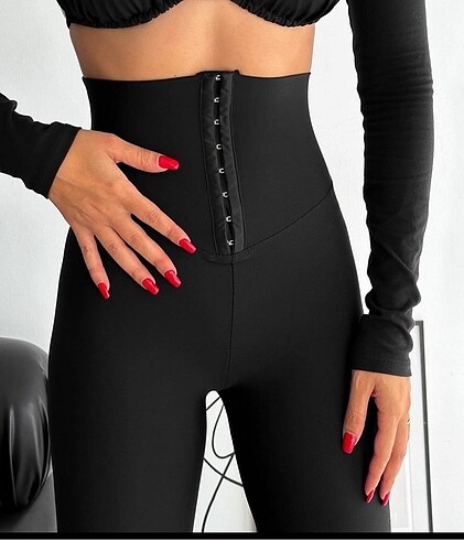 Zara tayt