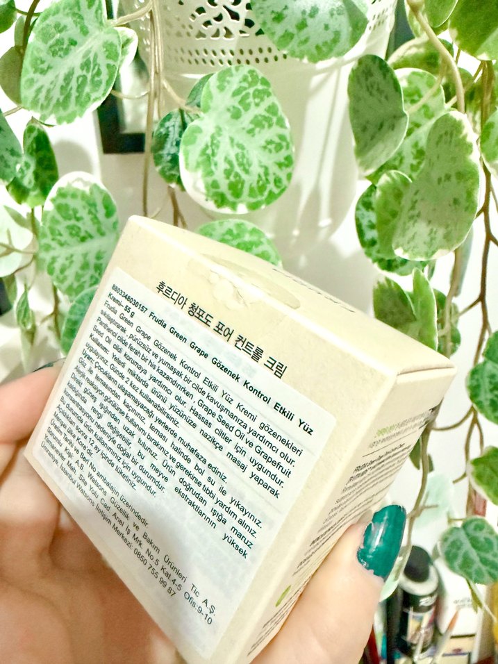 Frudia Green Grape Pore Control Gözenek Sıkılaştırıcı Krem 55g - Görsel 2