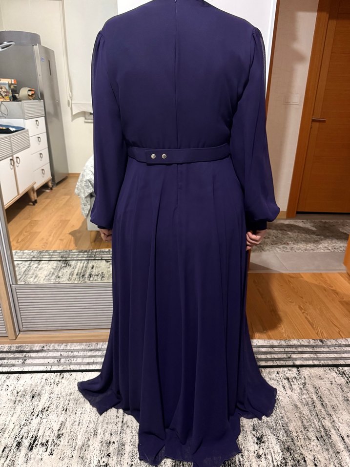 Mor Drapeli Kemerli Tesettür Büyük Beden Abiye Elbise - Görsel 3