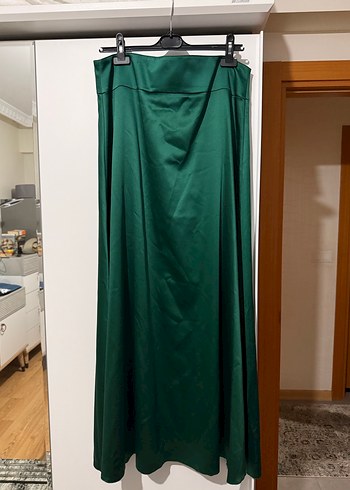 Zümrüt Yeşili Fransız Güpür Tesettür Abiye Etek Ceket Takım - Görsel 10