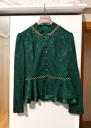 Zümrüt Yeşili Fransız Güpür Tesettür Abiye Etek Ceket Takım - Görsel 4