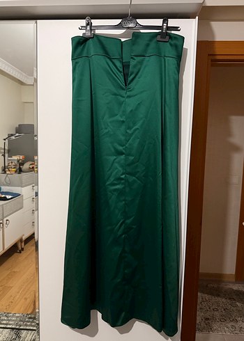 Zümrüt Yeşili Fransız Güpür Tesettür Abiye Etek Ceket Takım - Görsel 9