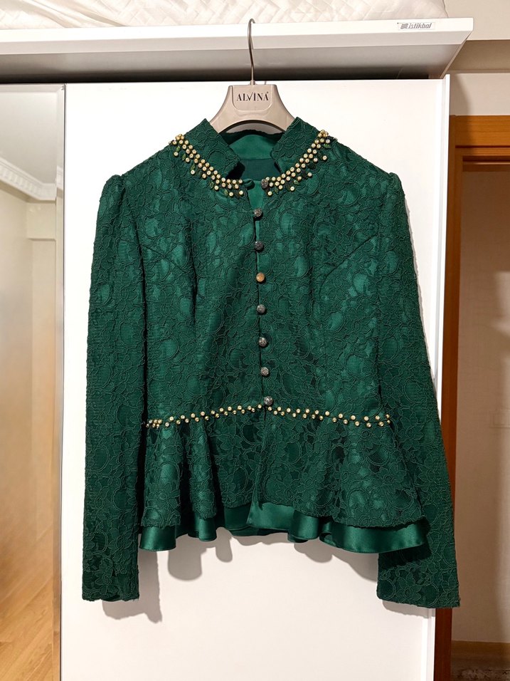 Zümrüt Yeşili Fransız Güpür Tesettür Abiye Etek Ceket Takım - Görsel 4