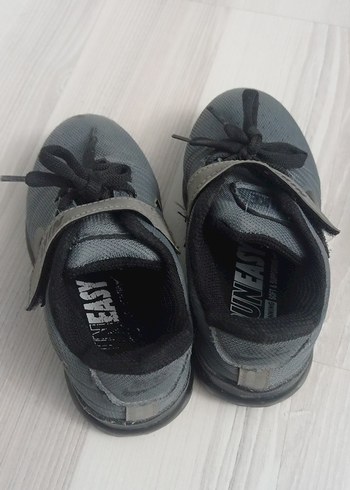 28 Beden gri Renk Gri ve siyah Erkek Çocuk Spor Ayakkabı
