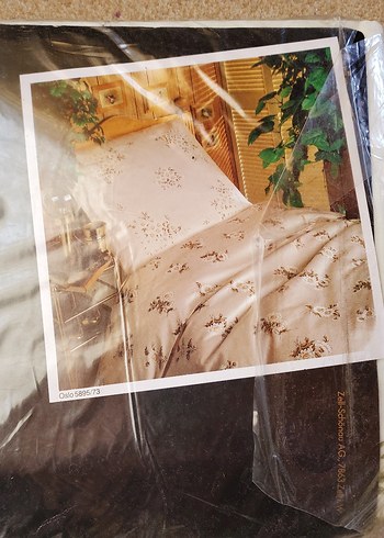 Diğer Beyaz Pastel Çiçek Desenli Nevresim Takımı