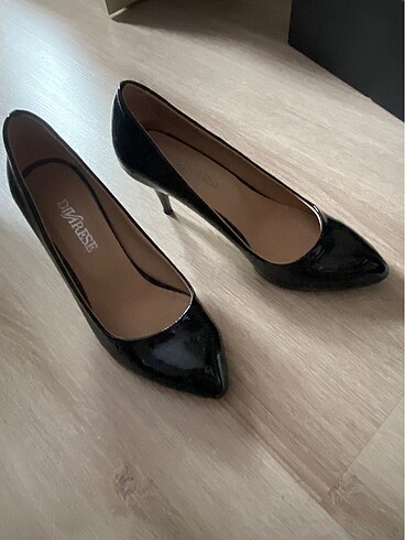 Siyah rugan stiletto