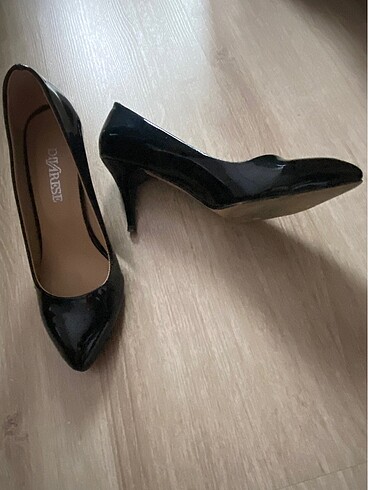 36 Beden Siyah rugan stiletto