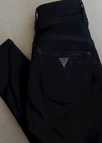 Guess Jean