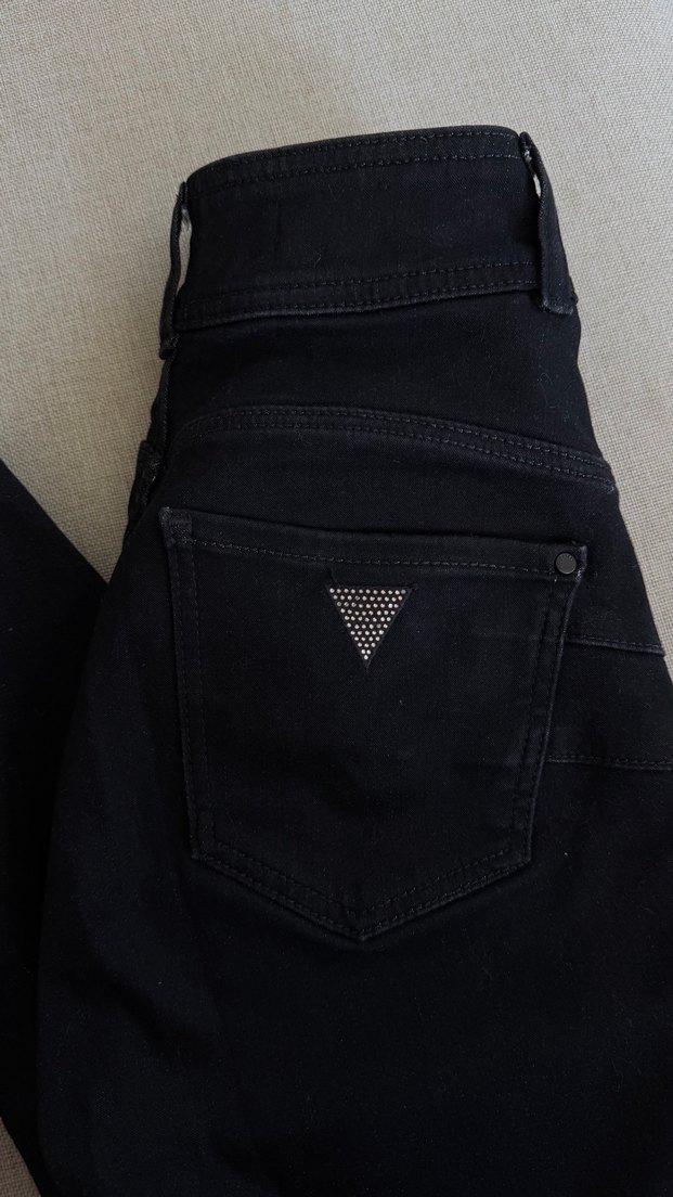 Guess Jean — görsel 2/6