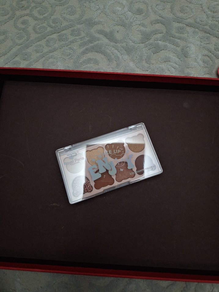 Kahverengi Tonlarda Ayıcık Desenli Far Paleti - Görsel 2