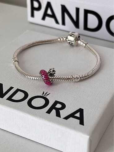 Pandora pembe tırtıl charm