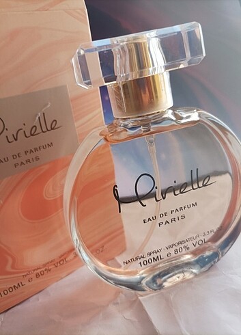 Diğer Pirielle eau de Paris parfum