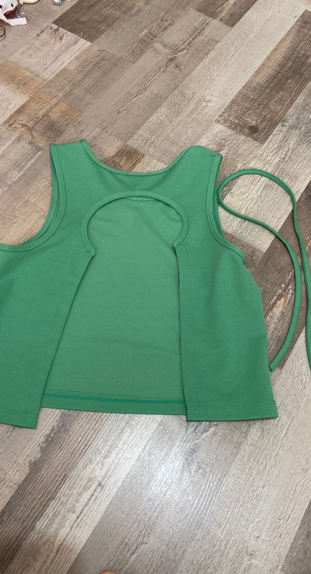 Yeşil Kolsuz Crop Top - Görsel 2