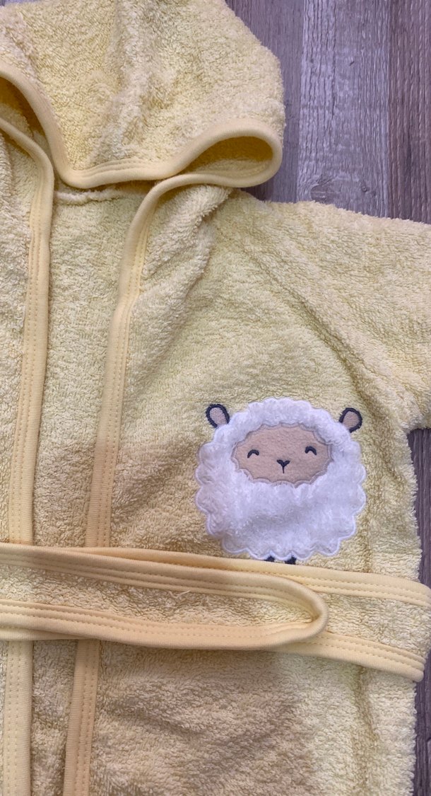 Sarı Kapüşonlu Erkek Çocuk Bornozu ve Terlik Seti - Görsel 3