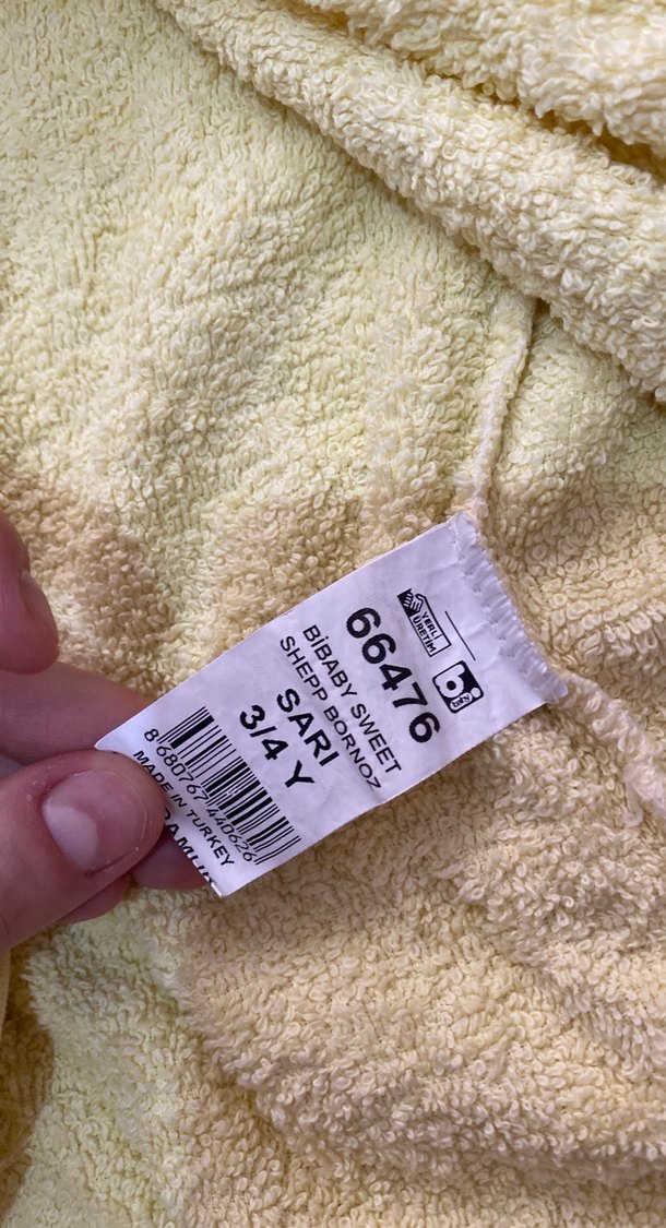 Sarı Kapüşonlu Erkek Çocuk Bornozu ve Terlik Seti - Görsel 4